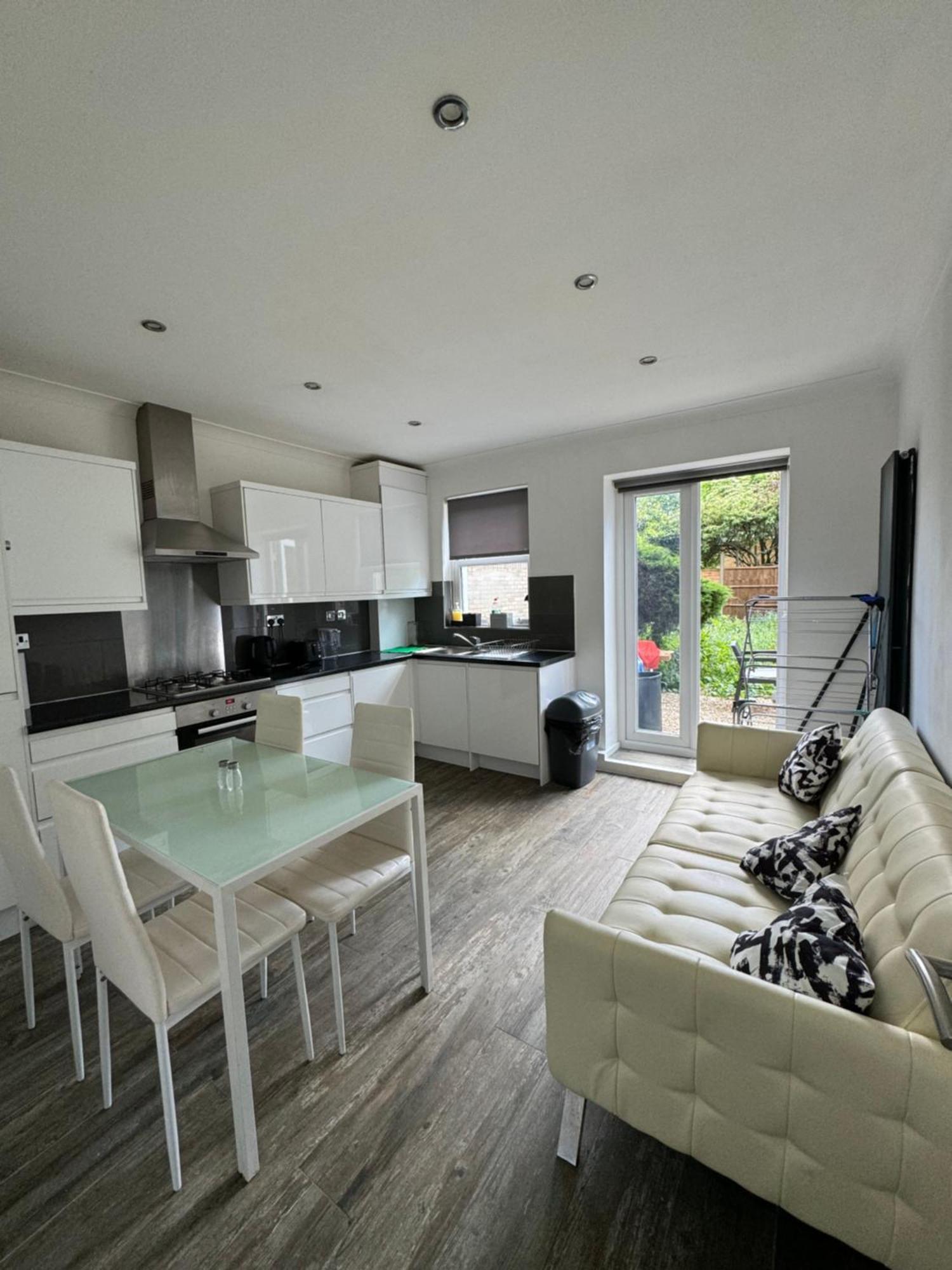 Manor Court 1 Apartment London Exterior photo